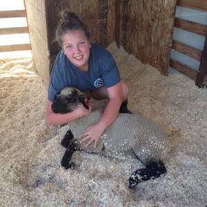 Meet your Posher, Leanna